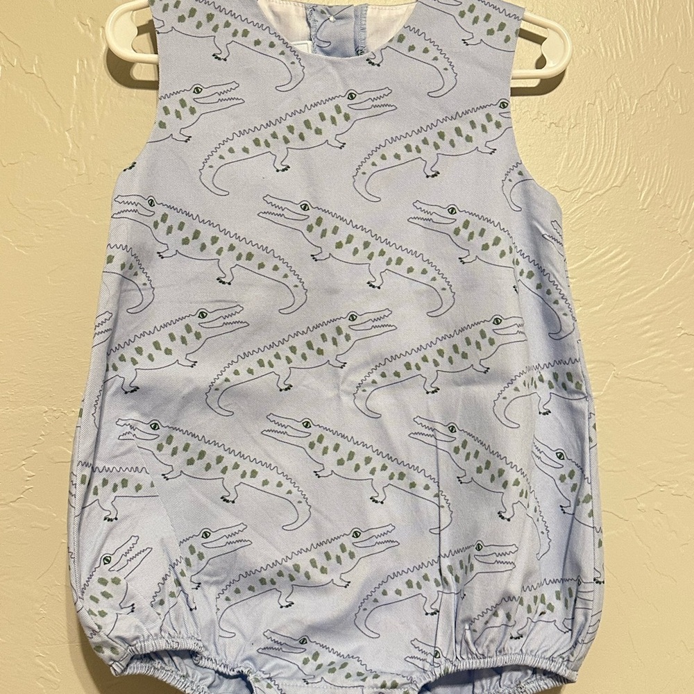 Little English Blue Alligator Bubble